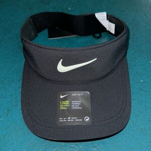NIKE VISOR BLACK - BRAND NEW